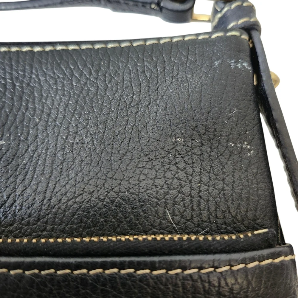 Dooney & Bourke Pebble Grain Black Crossbody Bag Leather Purse Zip‎ Pocket
